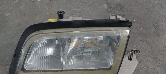 Mercedes-Benz C W202 Headlight/headlamp 2028202361