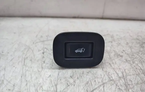 Nissan X-Trail T32 Tailgate/boot open switch button