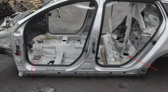 Volvo V60 Side car body part 