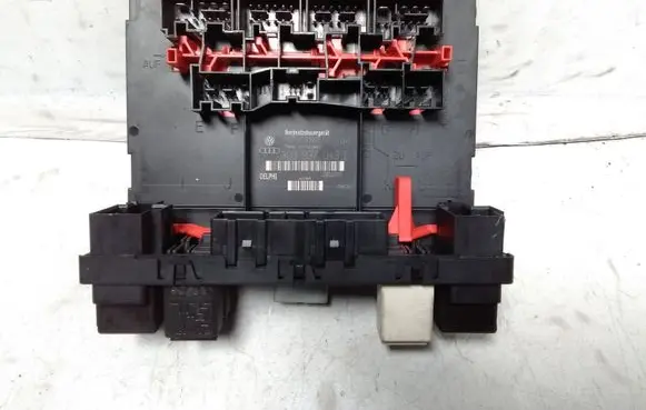 Volkswagen Golf Plus Comfort/convenience module 3C0937049E 28022870