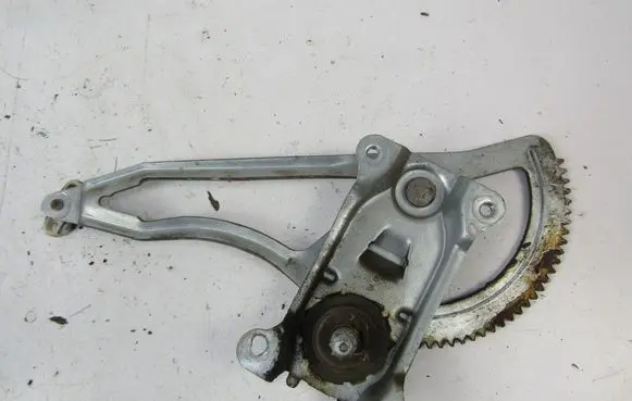 Opel Astra G Rear door manual window regulator 