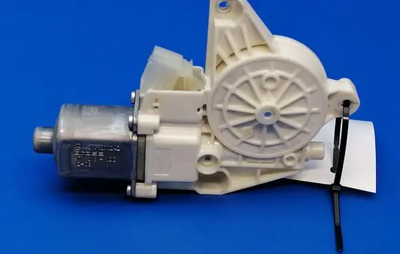 Mercedes-Benz E W212 Front door window regulator motor A2048200242