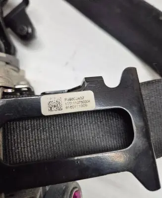 Volvo S60 Front seatbelt 012R000