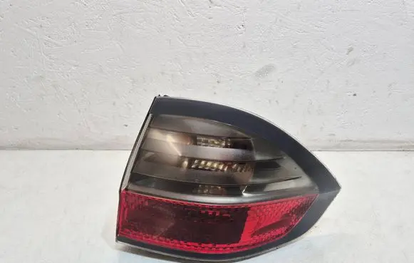 Ford S-MAX Rear/tail lights