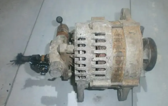 Ford Econovan Generator/alternator altv003