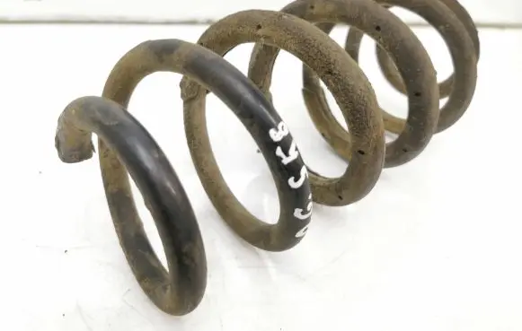 Toyota RAV 4 (XA30) Rear coil spring