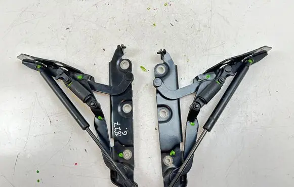 Jaguar XF X250 Tailgate/trunk/boot hinge 8X23406A42AC