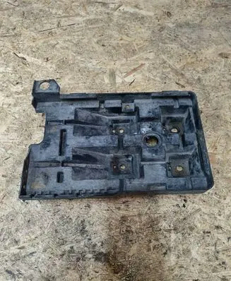 Volvo S40, V40 Battery tray 864205 864204