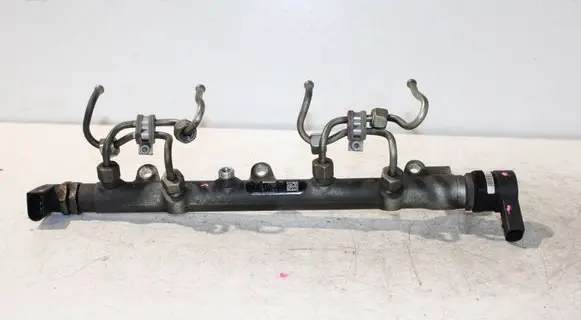 BMW X3 E83 Fuel main line pipe 7787164 0281002481