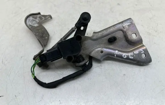 Ford Focus Headlight/headlamp level sensor 3048976 JX6C3C439AB