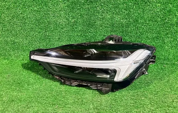 Volvo XC60 Headlight/headlamp 32337374