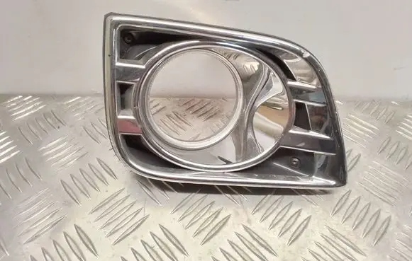 Toyota Land Cruiser (J150) Front fog light trim/grill 5212860070 5204060010 8148460020
