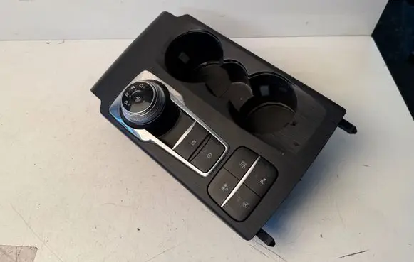 Ford Focus Gear shifter surround trim plastic JX7BA045A66D 04122019
