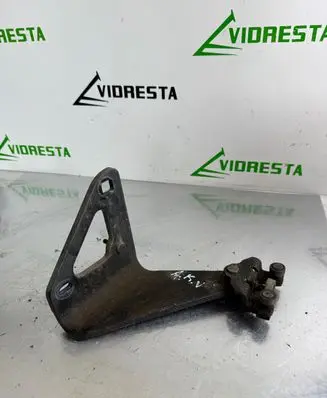 Opel Vivaro Sliding door lower roller guide/hinge 745978999R 93451800