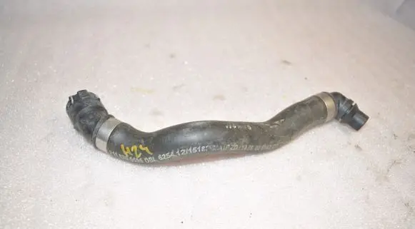 Mercedes-Benz E W211 Engine coolant pipe/hose 2118300596