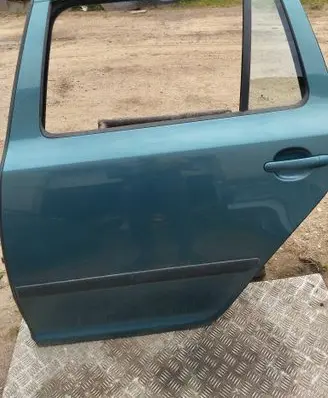 Skoda Octavia Mk2 (1Z) Rear door 