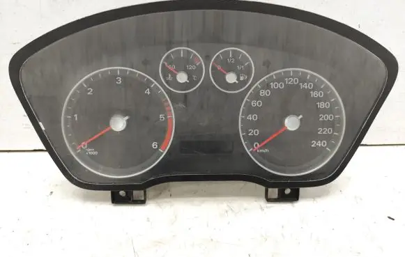 Ford Focus Speedometer (instrument cluster) 7M5T10849GB 3M5F10A855A