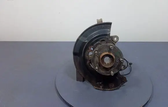 Toyota Auris E180 Front wheel hub spindle knuckle
