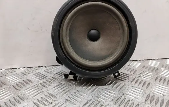 Audi A3 S3 8P Front door speaker 8P0035411