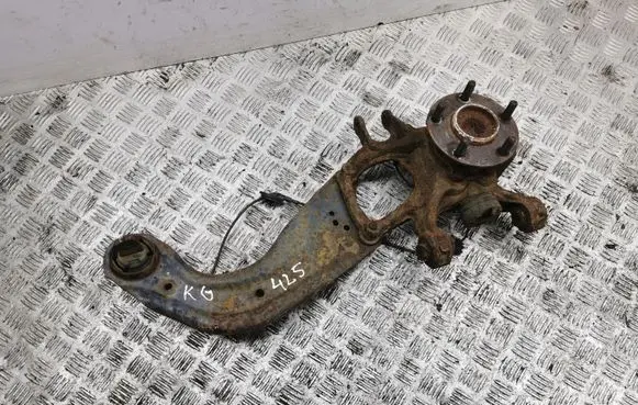 Mazda 3 II Rear wheel hub