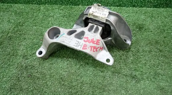 Nissan Juke II F16 Engine mount bracket 112320745R