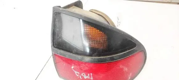 Renault Laguna I Rear/tail lights 2225