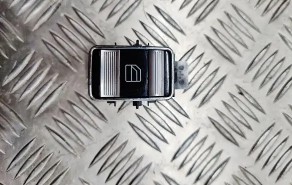Mercedes-Benz S W221 Electric window control switch A22182017 Z63005 502133