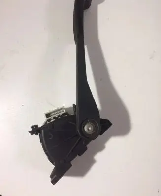 Volvo XC90 Accelerator throttle pedal 8634697