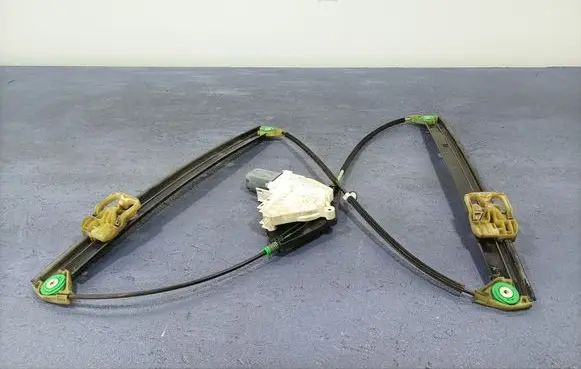 Audi A4 S4 B8 8K Front door window regulator with motor 8K0837461