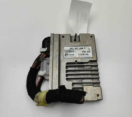 Porsche Cayenne (9Y0 9Y3) Gateway control module 4K1907468C 4KL907468F
