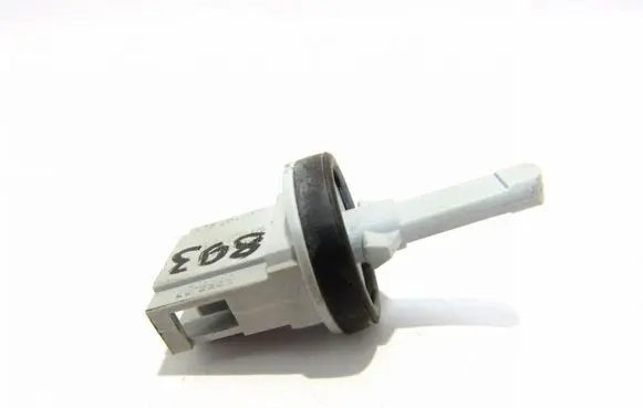 Volkswagen PASSAT B7 Coolant temperature sensor 1K0907543G