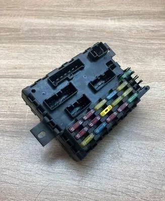 Lancia Lybra Fuse module 46776086 A223