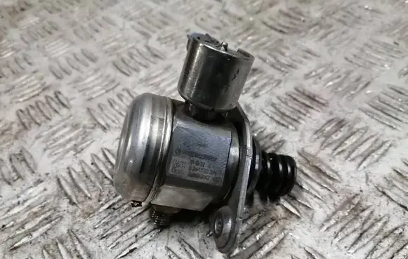 Suzuki Swift III Fuel injection high pressure pump 0261520391 68M0 171222