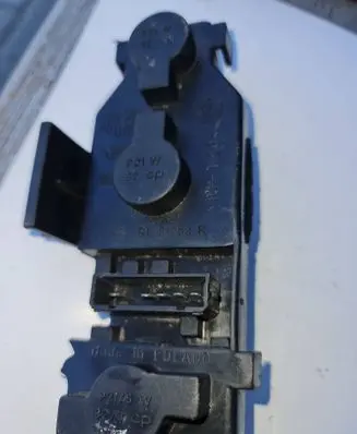 Audi 80 90 B3 Tail light bulb cover holder BL3158B