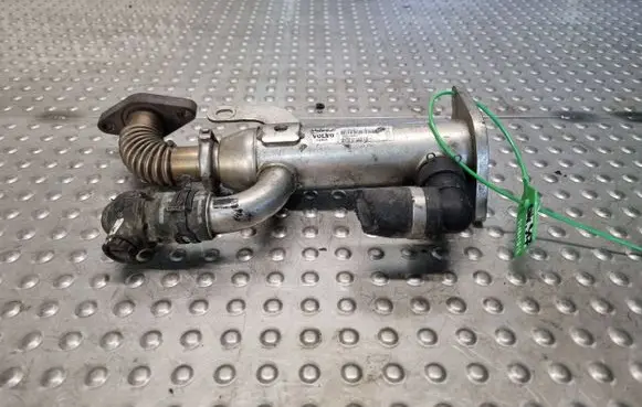 Volvo V50 EGR valve cooler 8653691 993062H