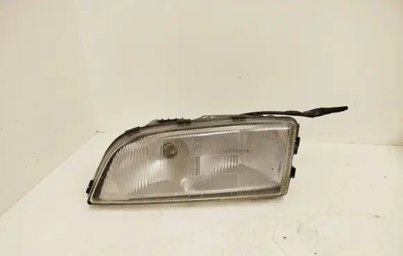 Volvo S70 V70 V70 XC Headlight/headlamp 9169362 147871