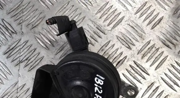 Seat Ibiza IV (6J,6P) Horn signal