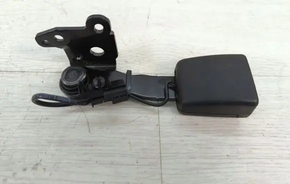 Mercedes-Benz B W247 Front seatbelt buckle A2478600569
