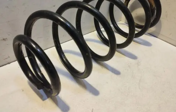 Toyota Yaris Rear coil spring