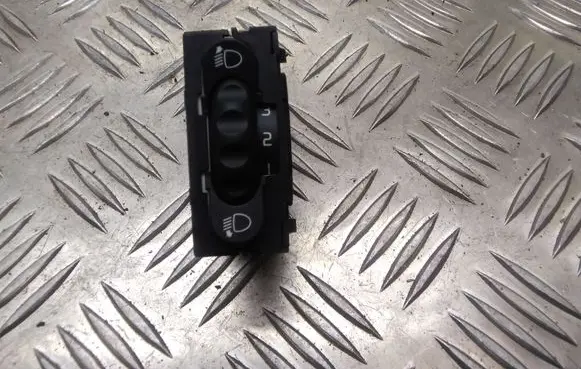 Renault Megane I Headlight level height control switch 7700841235 6281