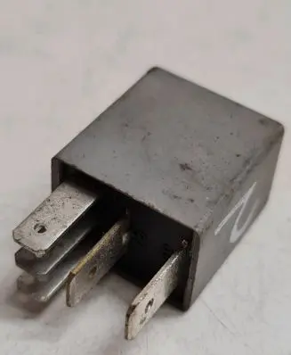 Opel Signum Other relay 90414477 57100 12V1016A