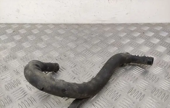 Hyundai Santa Fe Engine coolant pipe/hose