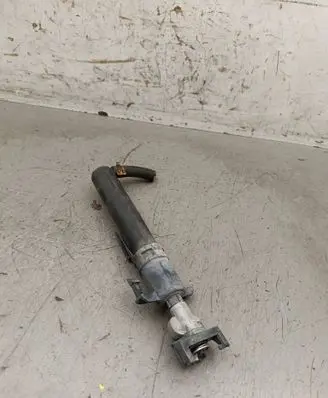 Headlight washer spray nozzle