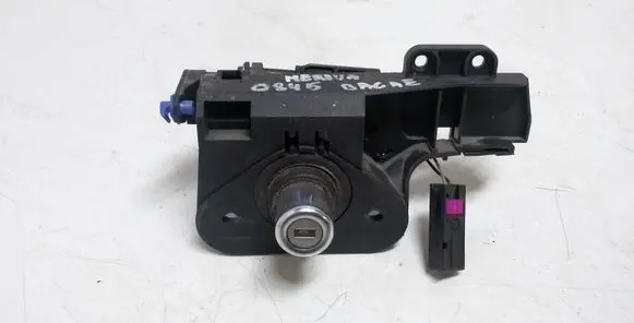 Opel Meriva A Tailgate exterior lock 13168316 13168317 13168318