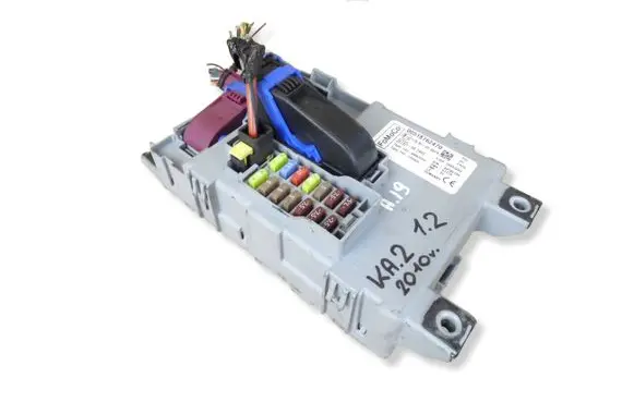 Ford Ka Fuse module 00518762470 116RI000679 28259652