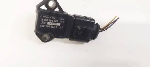 Audi A3 S3 8P Air pressure sensor 0281002399 038906051B
