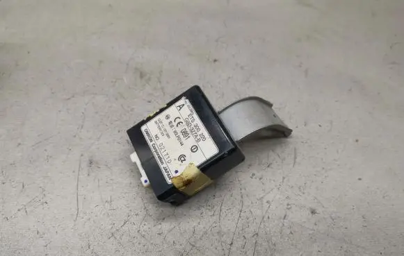 Mazda MPV Door central lock control unit/module ETS300220 G8D327AB