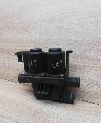BMW 7 E65 E66 Coolant heater control valve 6927915 1147412176