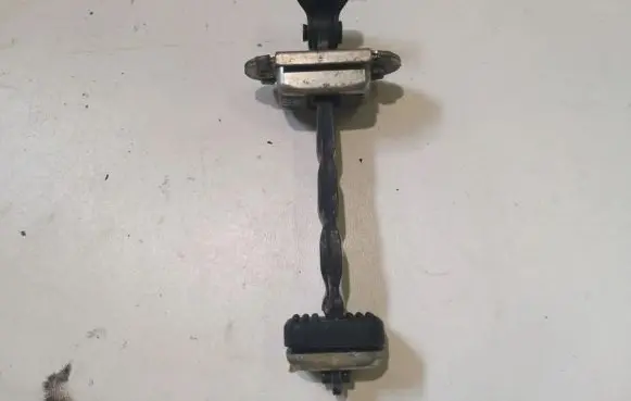 Honda CR-V Front door check strap stopper 20080316062539