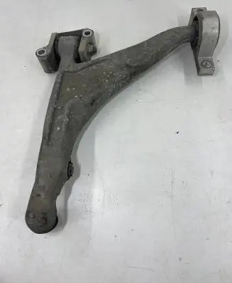 Volvo XC90 Front lower control arm/wishbone FR8ZALH